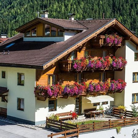 Pension Bergwelt Neustift im Stubaital Eksteriør billede