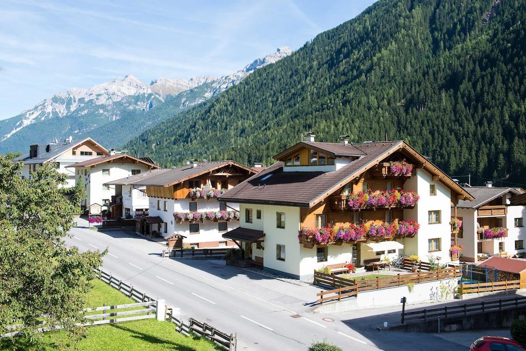 Pension Bergwelt Neustift im Stubaital Eksteriør billede