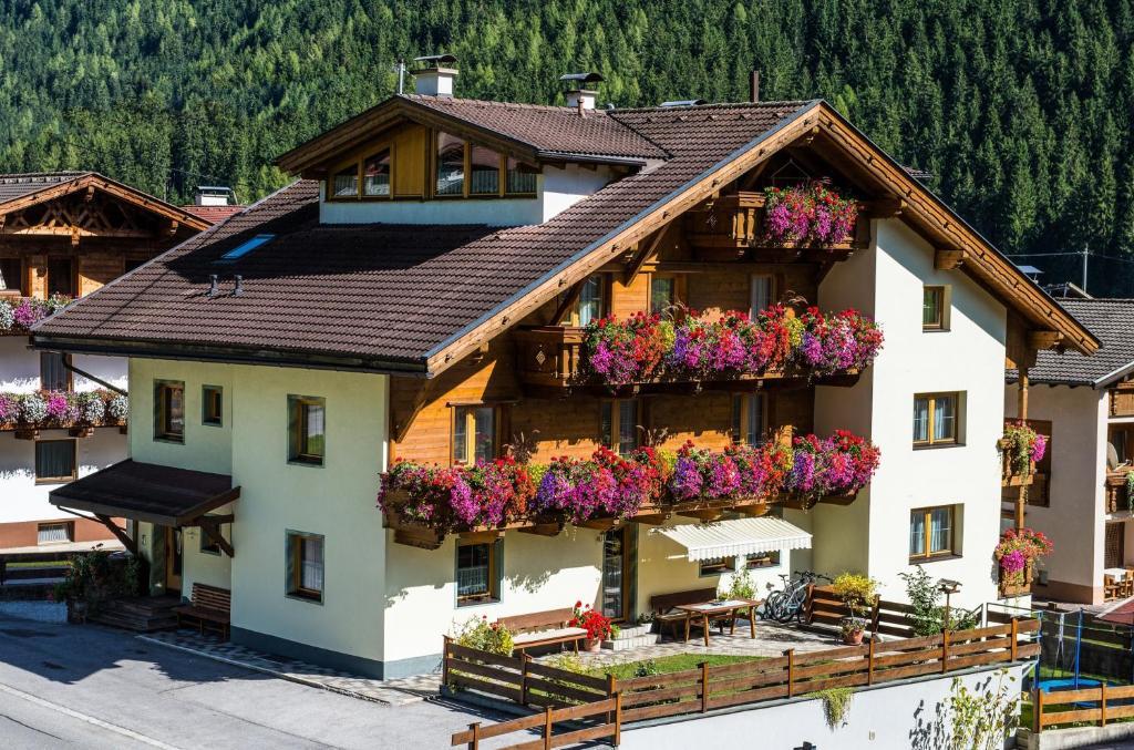 Pension Bergwelt Neustift im Stubaital Eksteriør billede